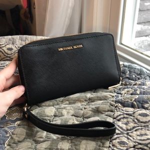 Michael Kors Wallet/Wristlet